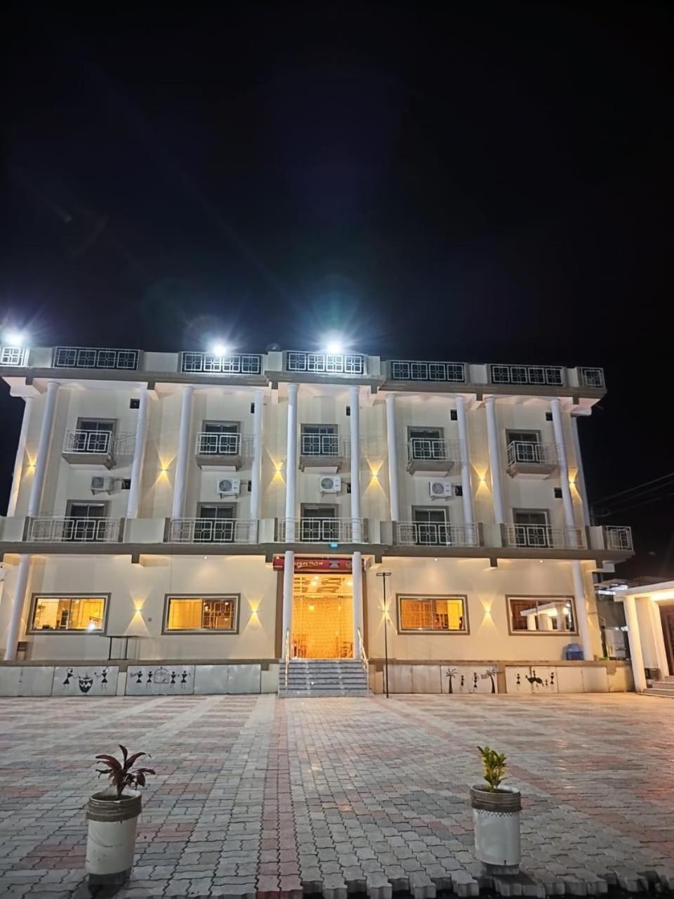 Mangalam Palace Seoni  Luaran gambar